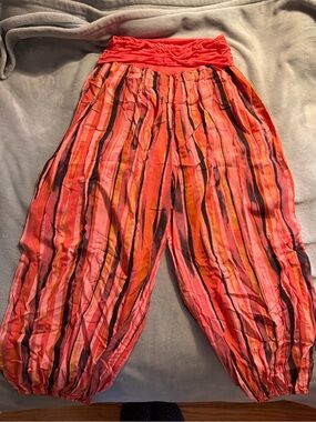 Shi by JOURNEYS Coral & Multi-Stripe Wide Leg Harem Pants